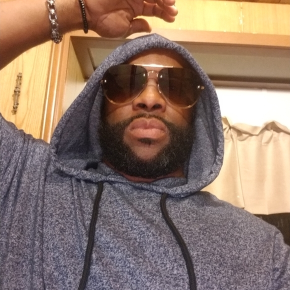 Meet your Posher, Dana - Picture 4 of 4